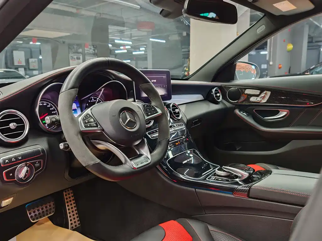 Mercedes-Benz C-Class AMG 2017 — фото 31