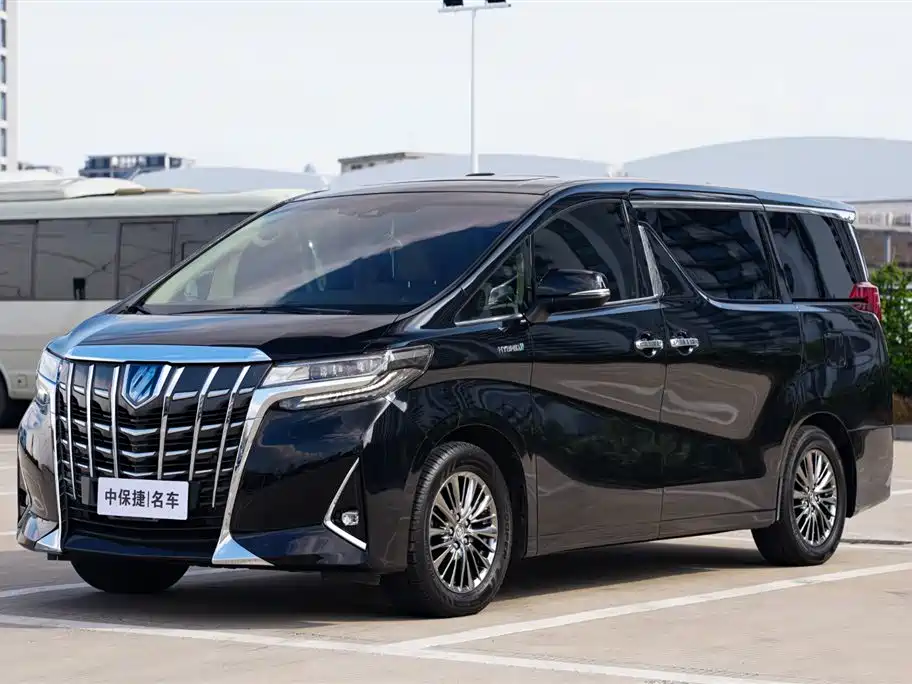 Toyota Alphard 2021 — фото 1