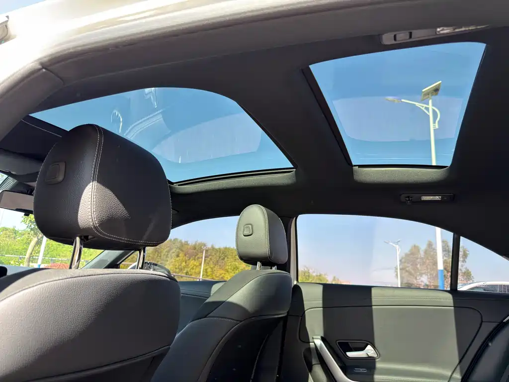 Mercedes-Benz A-Class 2023 — фото 23