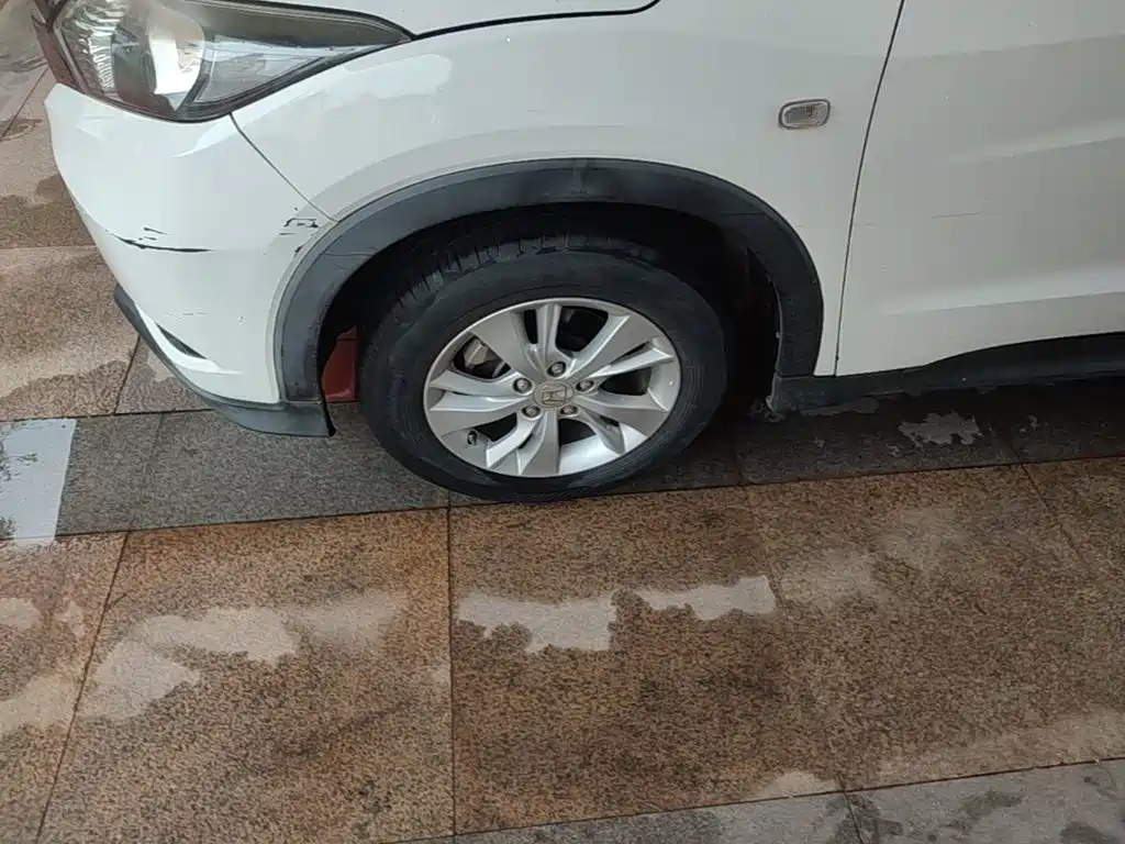 Honda Vezel 2015 — фото 23