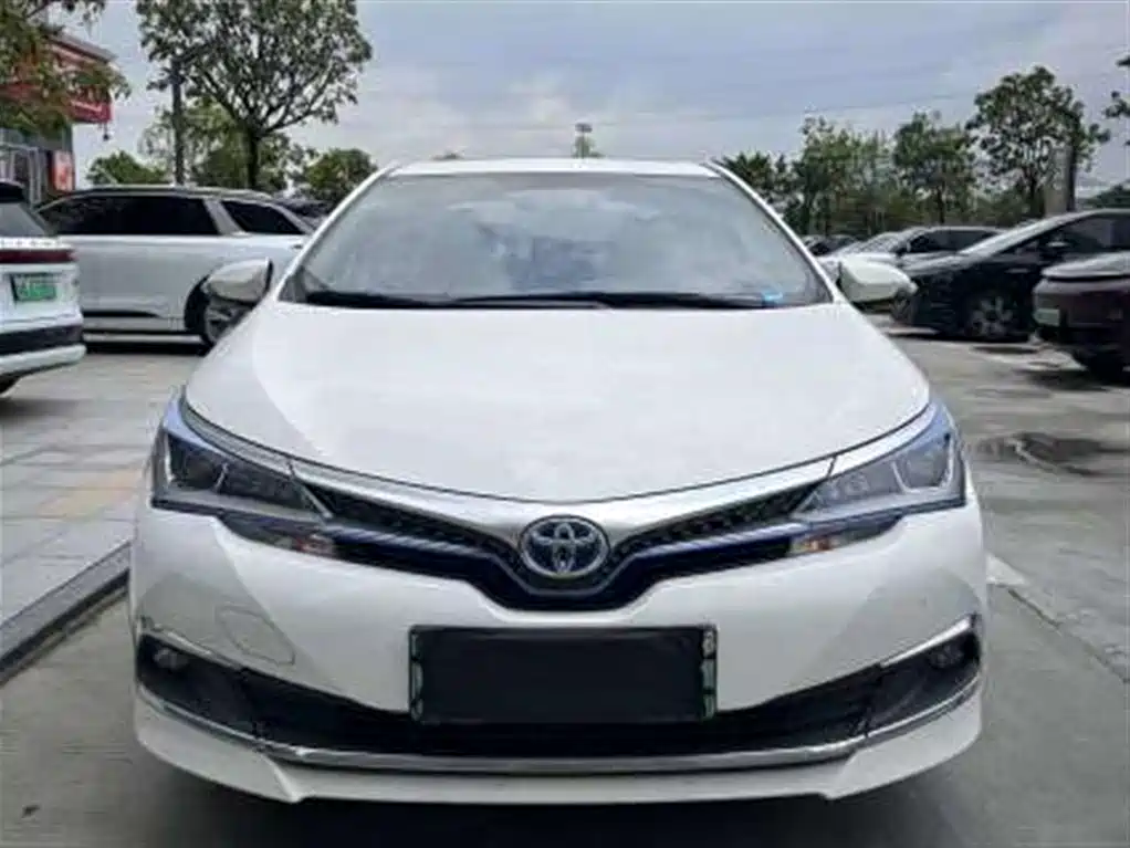 Toyota Corolla Hybrid 2019 — фото 2