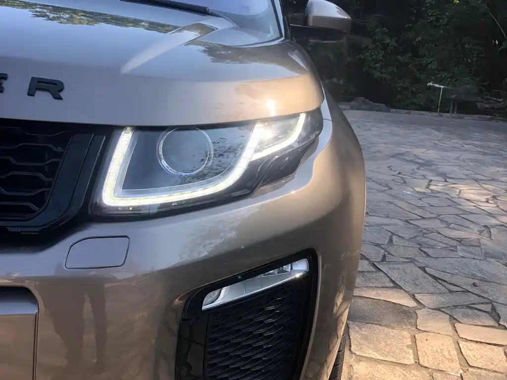 Land Rover Evoque 2017 — фото 17