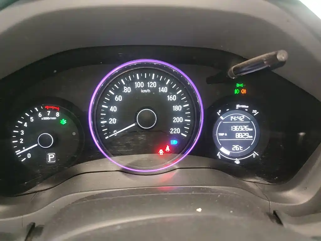 Honda Vezel 2015 — фото 12