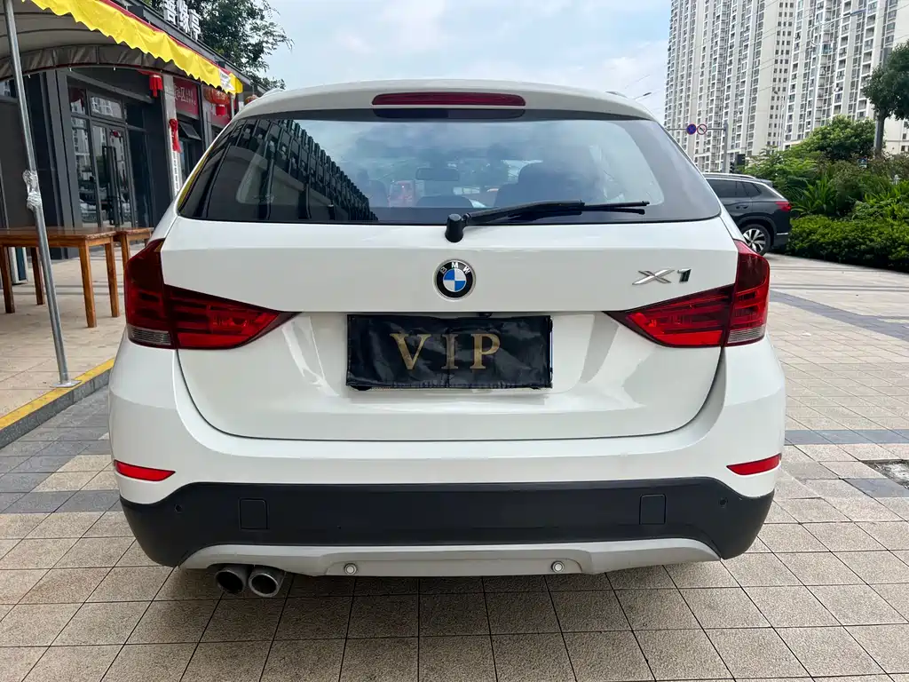 BMW X1 2015 — фото 19