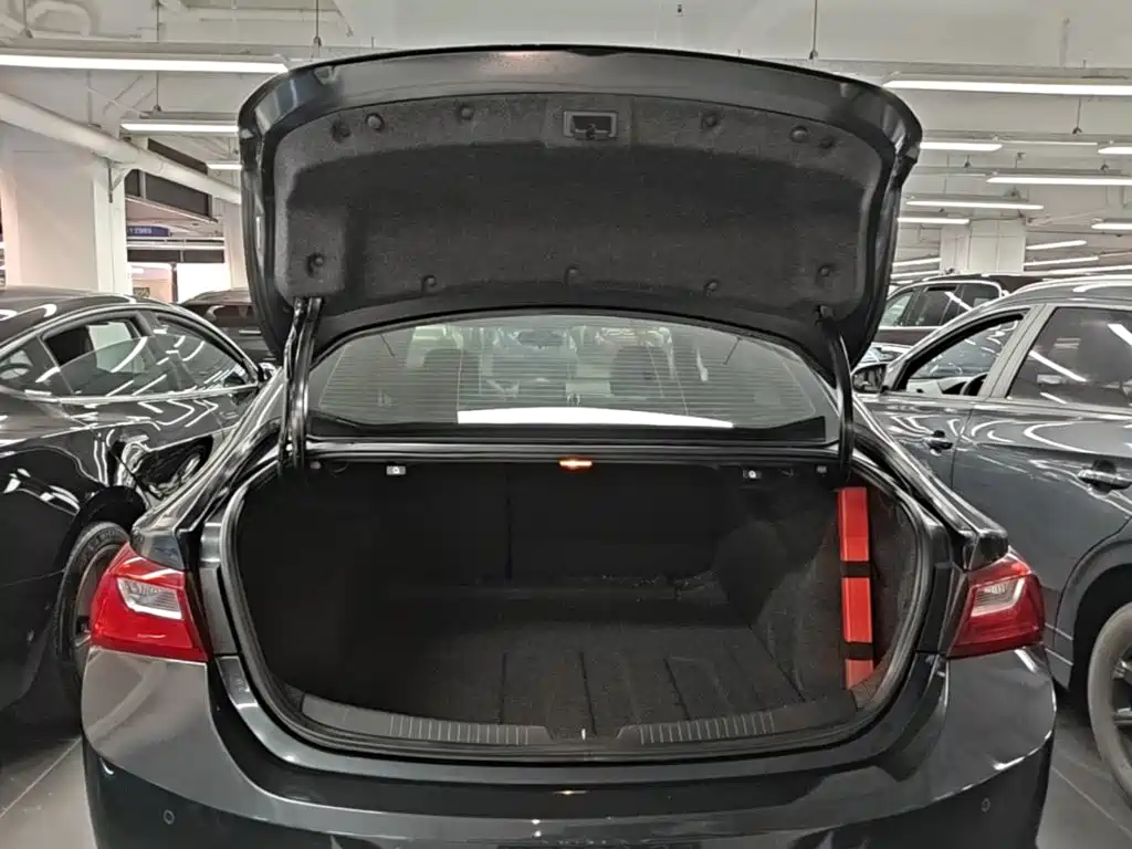 Chevrolet Malibu XL 2018 — фото 19