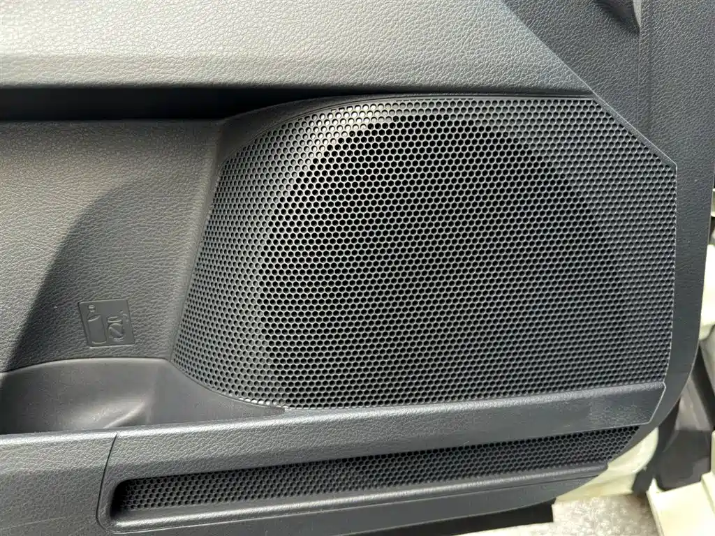 Toyota Avalon 2020 — фото 18