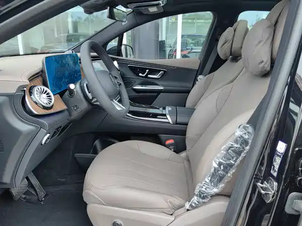 Mercedes-Benz EQE SUV 2024