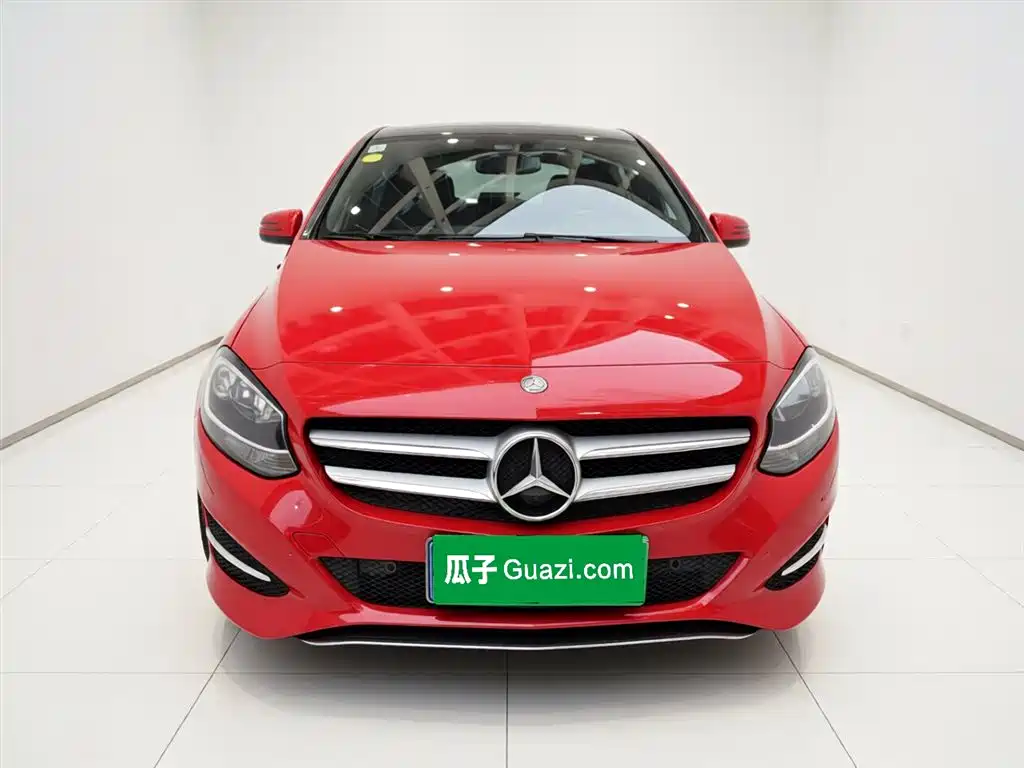 Mercedes-Benz B-Class 2017 — фото 24