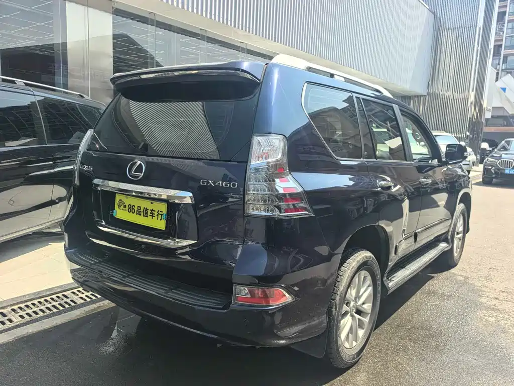 Lexus GX 2019 — фото 12