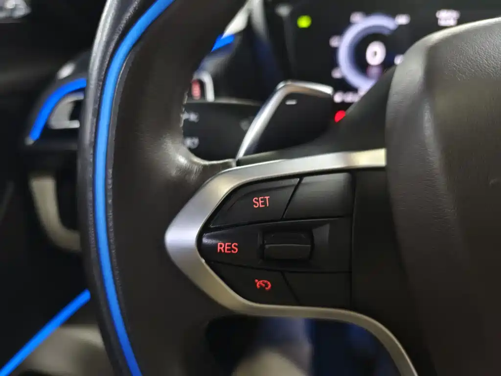 BMW i8 2017 — фото 19