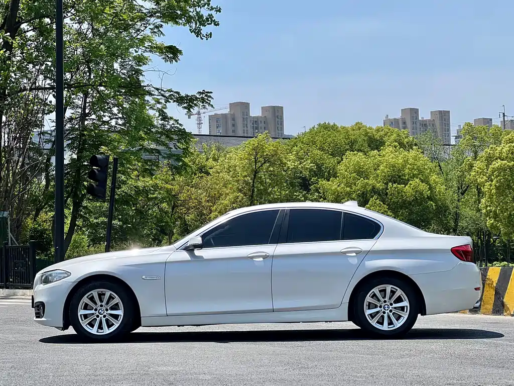BMW 5 Series 2016
