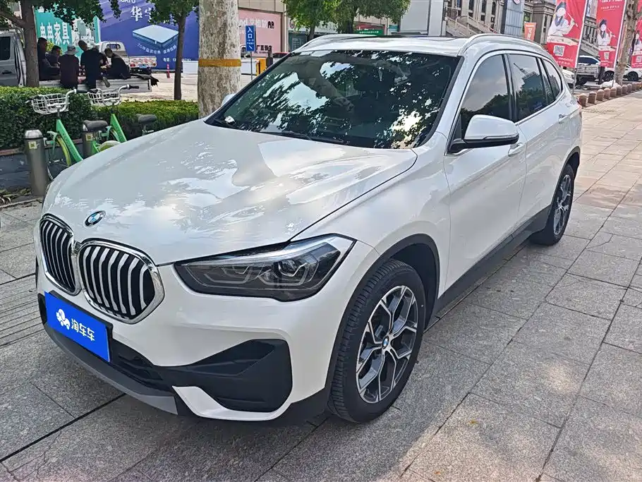 BMW X1 2023 — фото 1