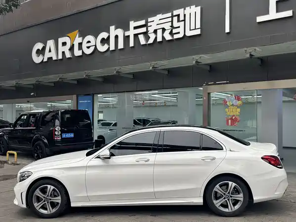 Mercedes-Benz C-Class 2020