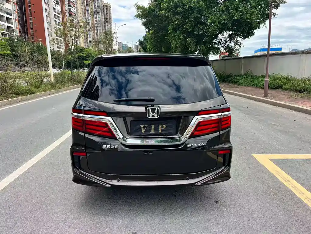 Honda Elysion 2018 — фото 5