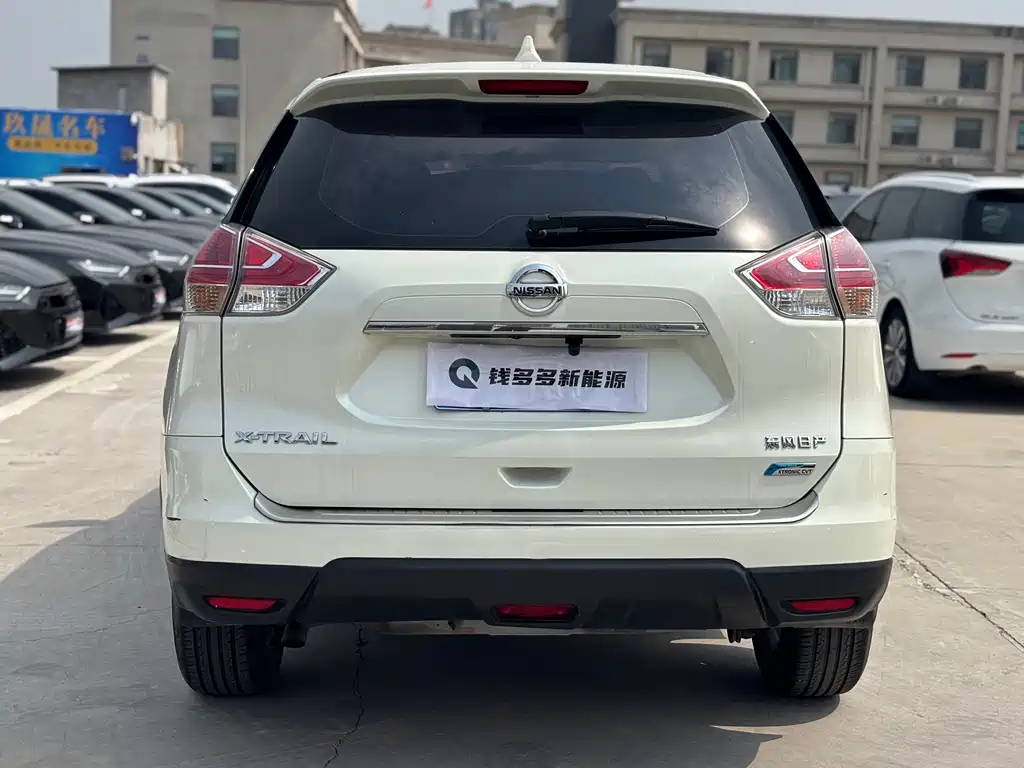 Nissan X-Trail 2015