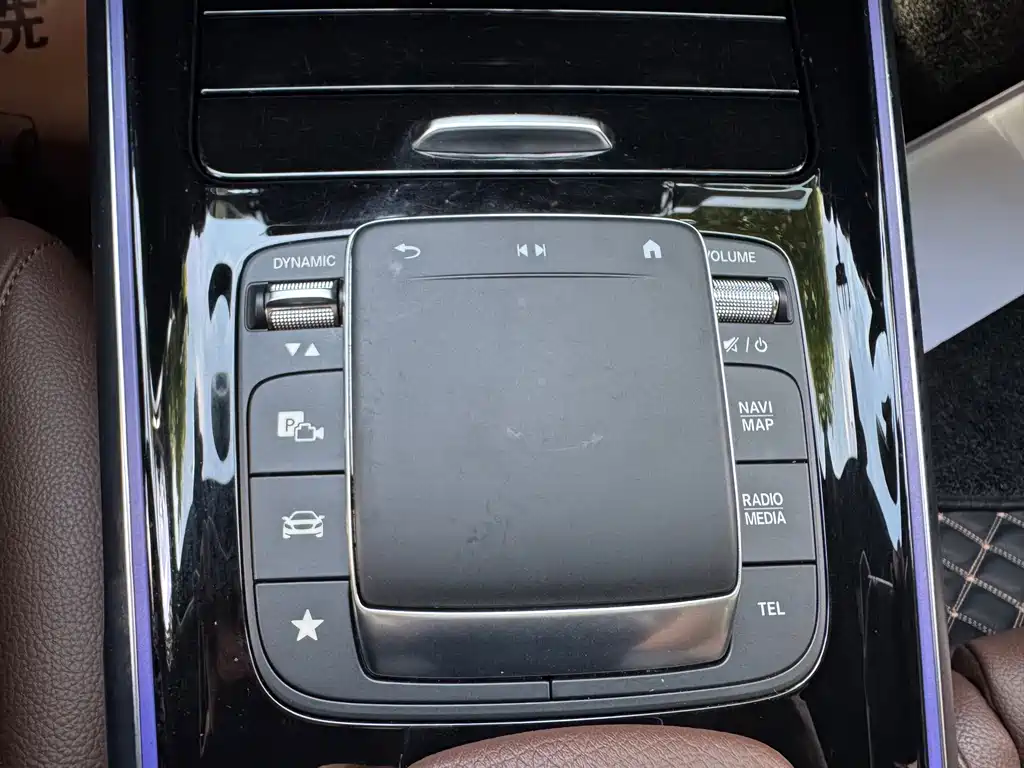 Mercedes-Benz GLB 2020 — фото 44