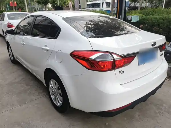 Kia K3 2016