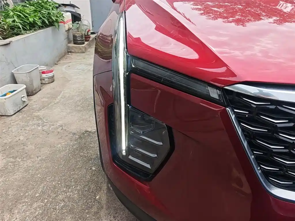 Cadillac XT4 2024 — фото 13