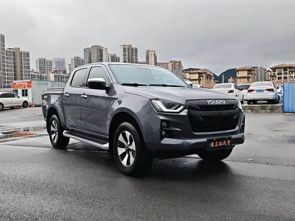 Isuzu D-MAX 2023 — фото 2