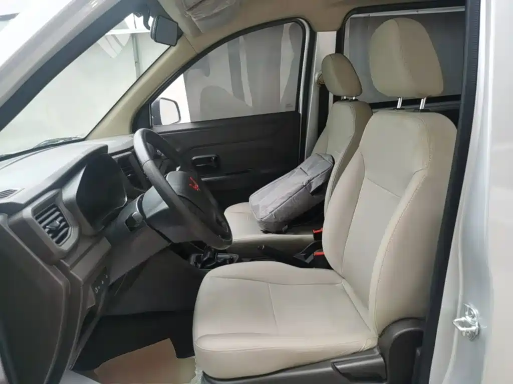 Wuling Hongguang V 2025 — фото 15