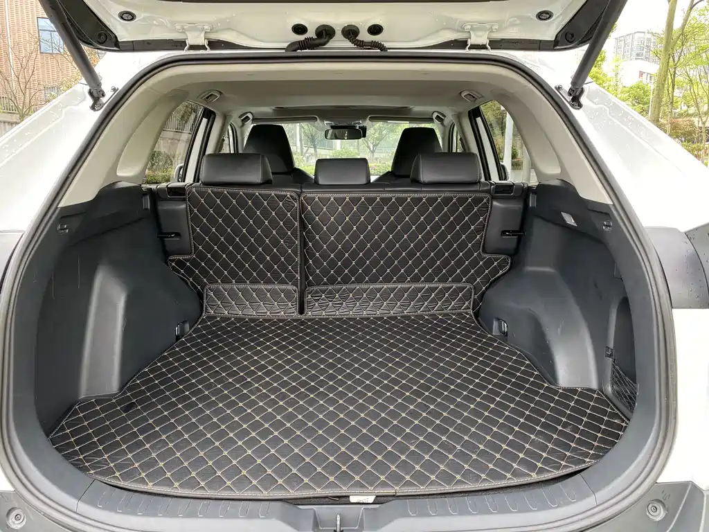 Toyota RAV4 2021 — фото 16