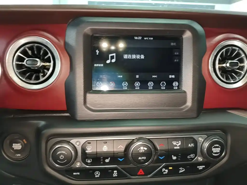 Jeep Wrangler 2020 — фото 13