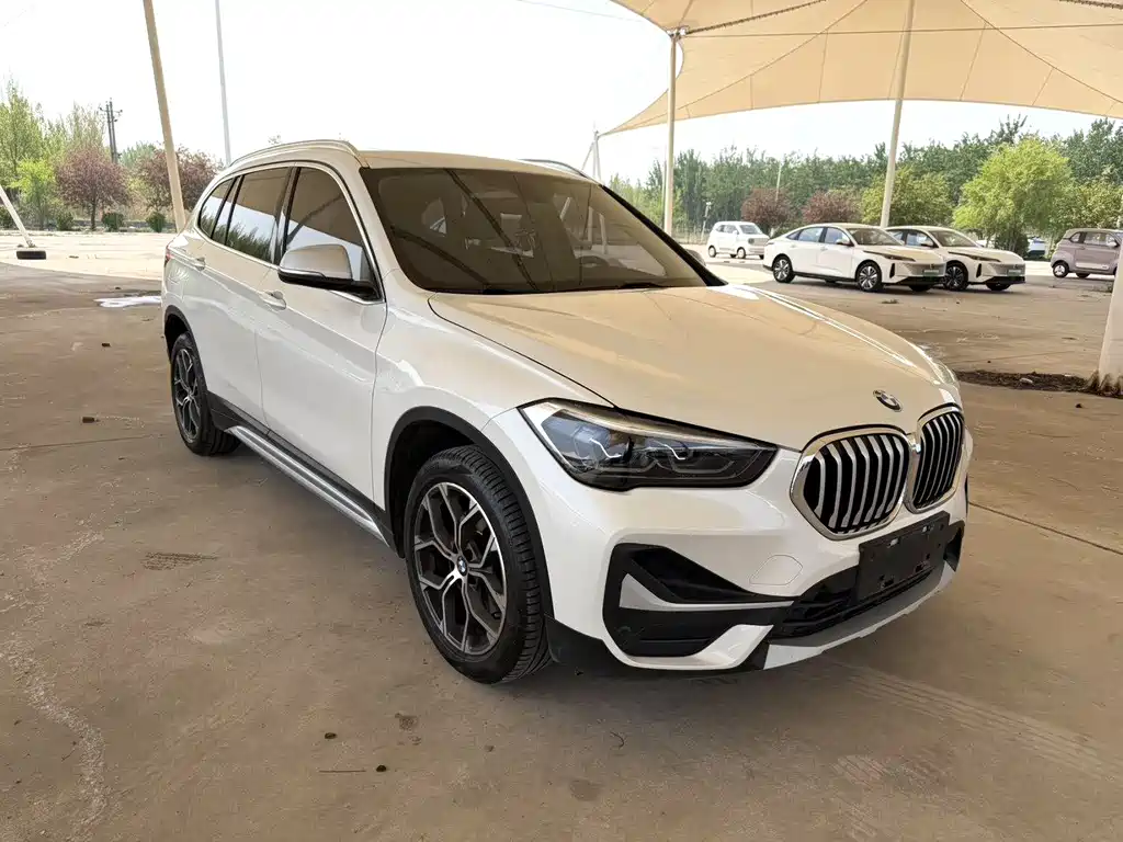 BMW X1 2021 — фото 3