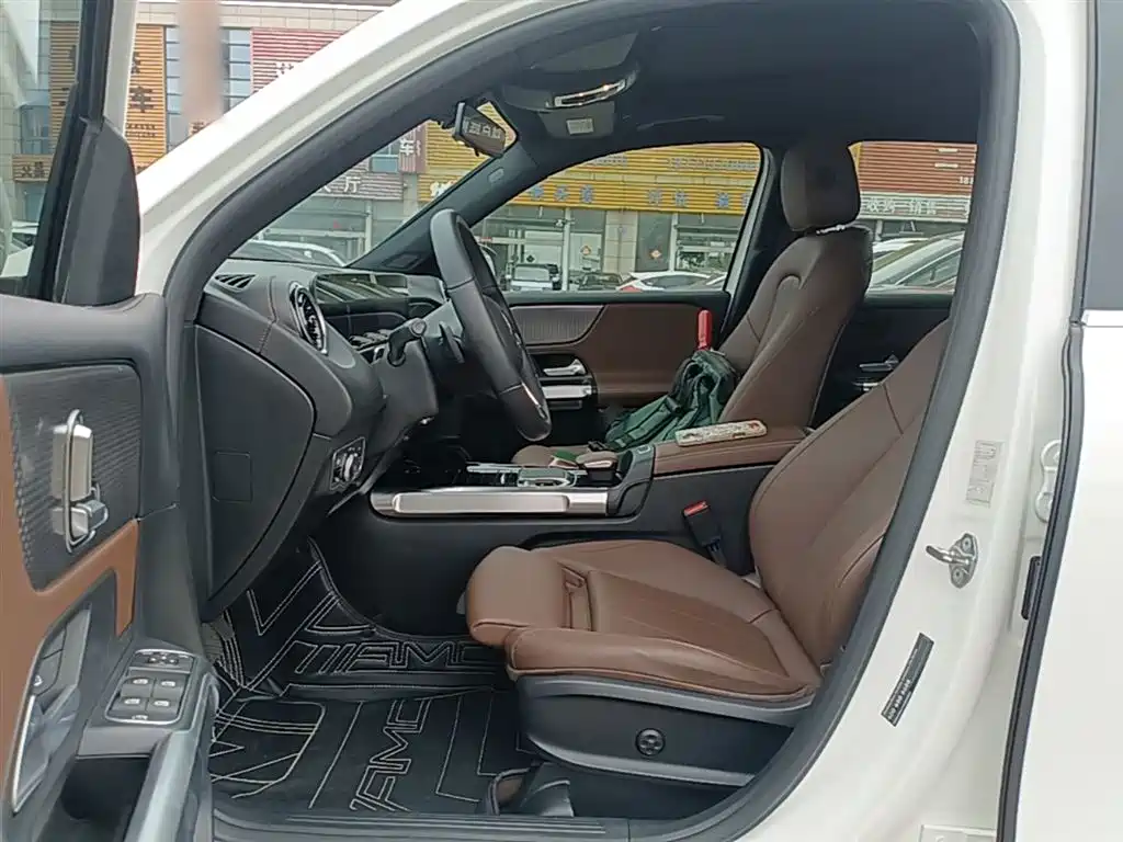 Mercedes-Benz GLB 2020 — фото 16