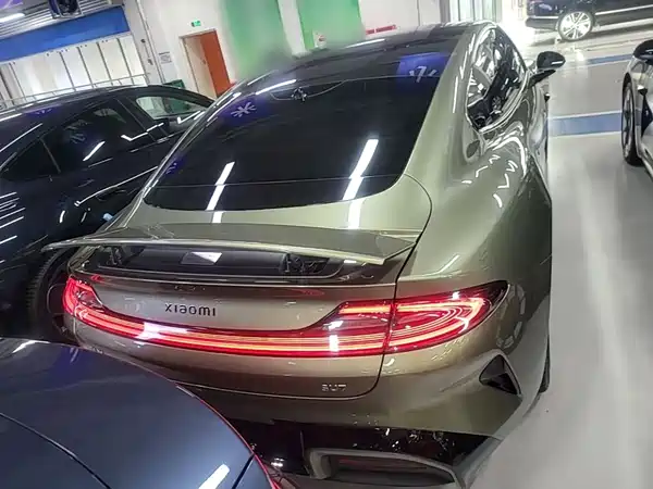 Xiaomi SU7 2025