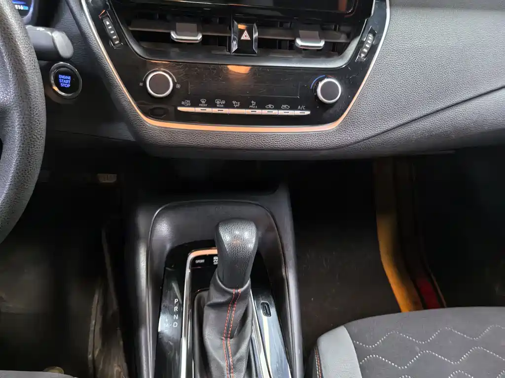 Toyota Corolla 2023 — фото 10