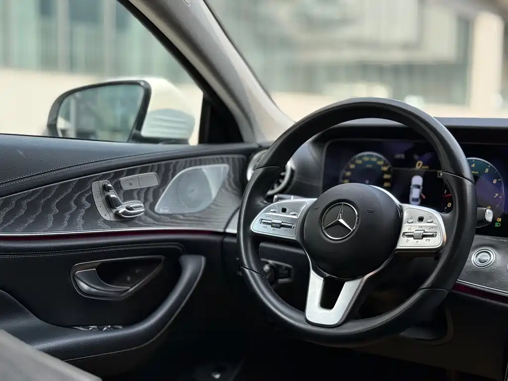 Mercedes-Benz CLS 2021 — фото 4