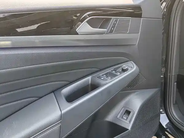 Volkswagen Passat 2024
