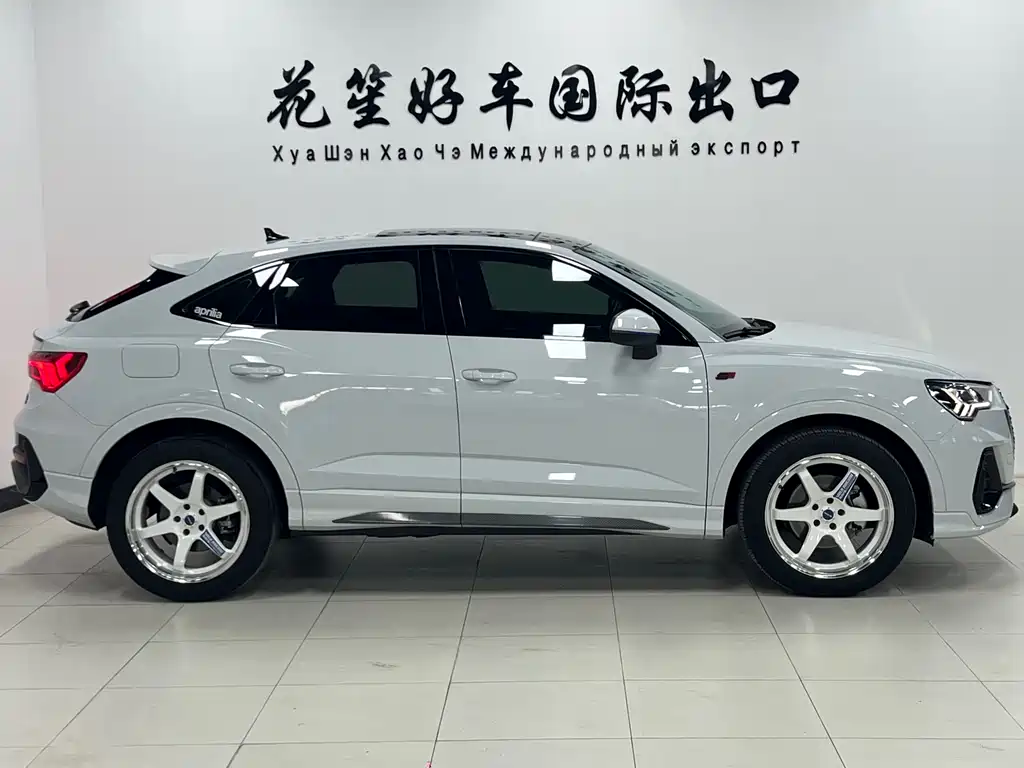 Audi Q3 Sportback 2022 — фото 4