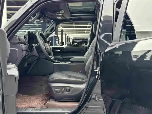 Toyota Prado 2025