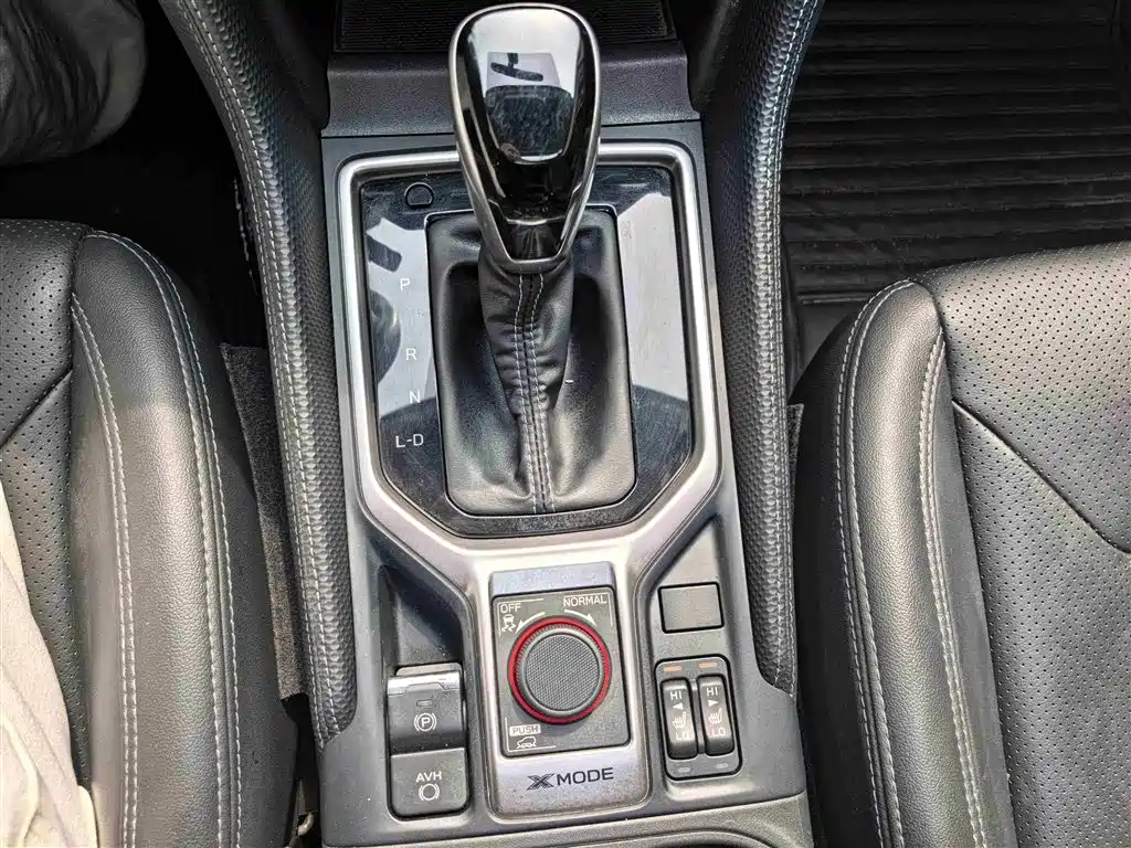 Subaru Forester 2022 — фото 13