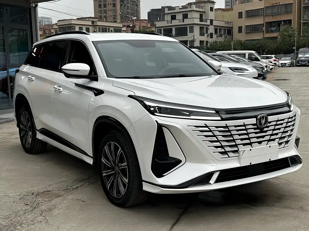 Changan CS75 PLUS 2023 — фото 2