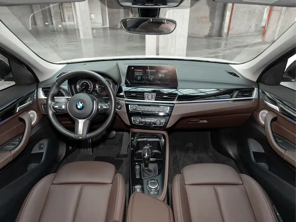 BMW X1 2022 — фото 13