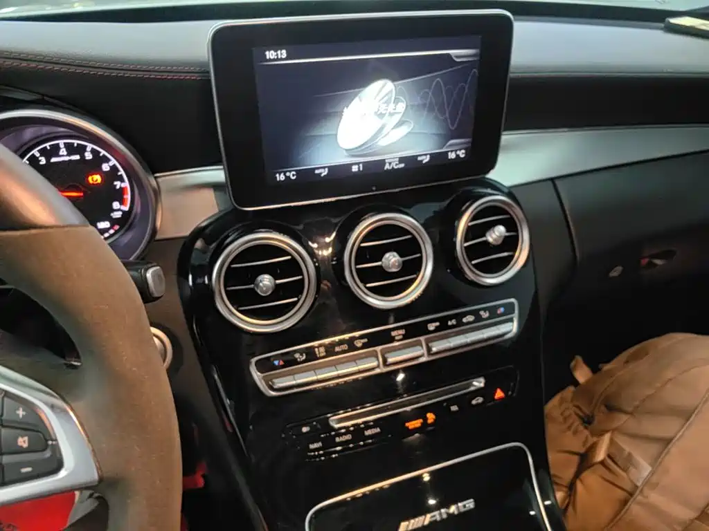 Mercedes-Benz C-Class AMG 2015 — фото 13