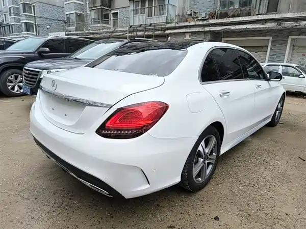 Mercedes-Benz C-Class 2020