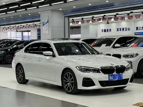 BMW 3 Series 2021