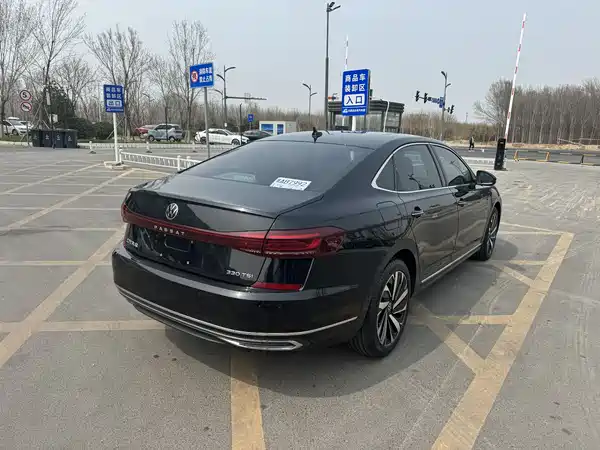 Volkswagen Passat 2022