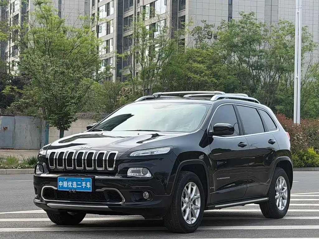 Jeep Cherokee 2017 — фото 1