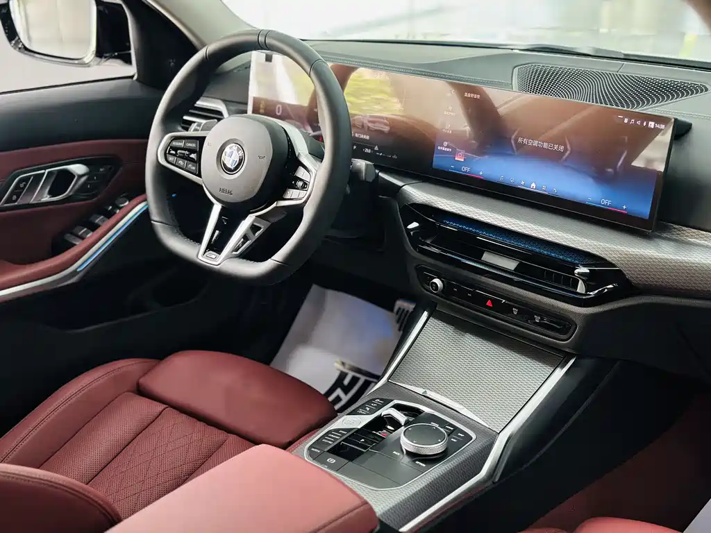 BMW 3 Series 2025 — фото 14