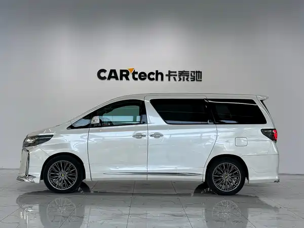 Toyota Alphard 2011
