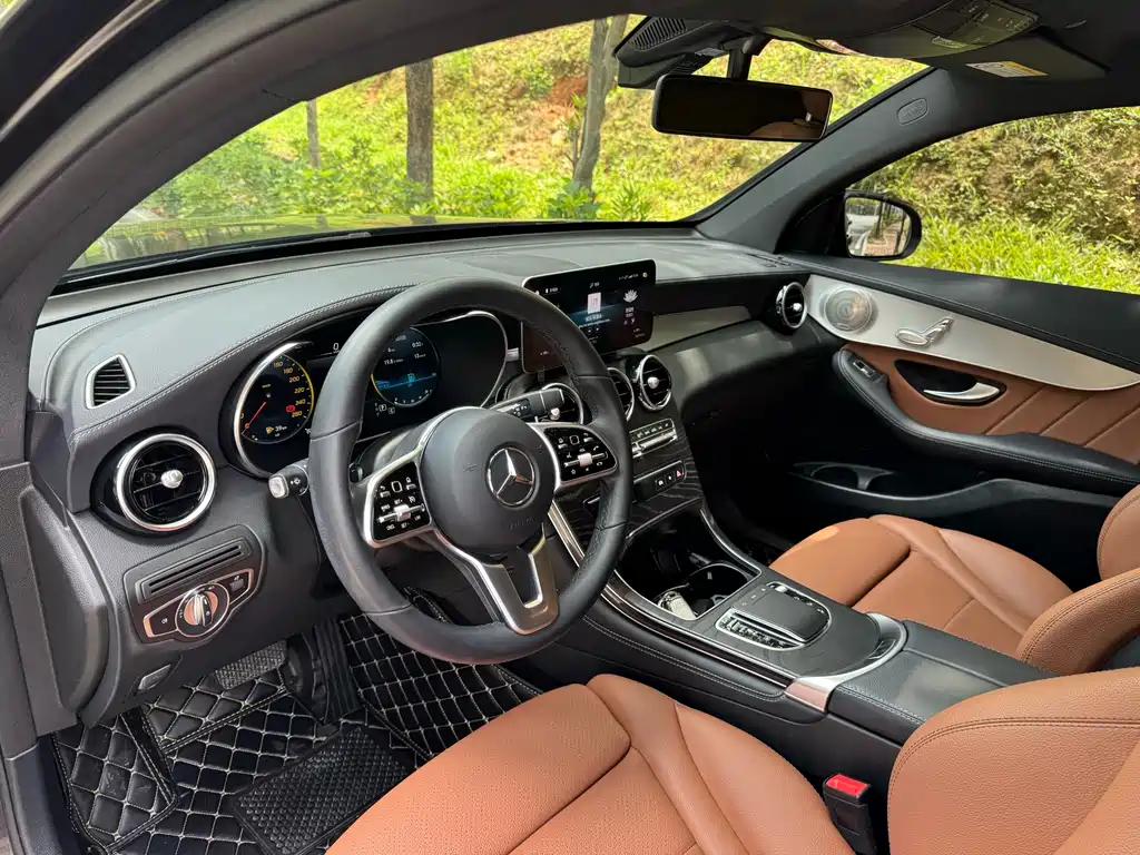 Mercedes-Benz GLC Coupe 2020 — фото 13