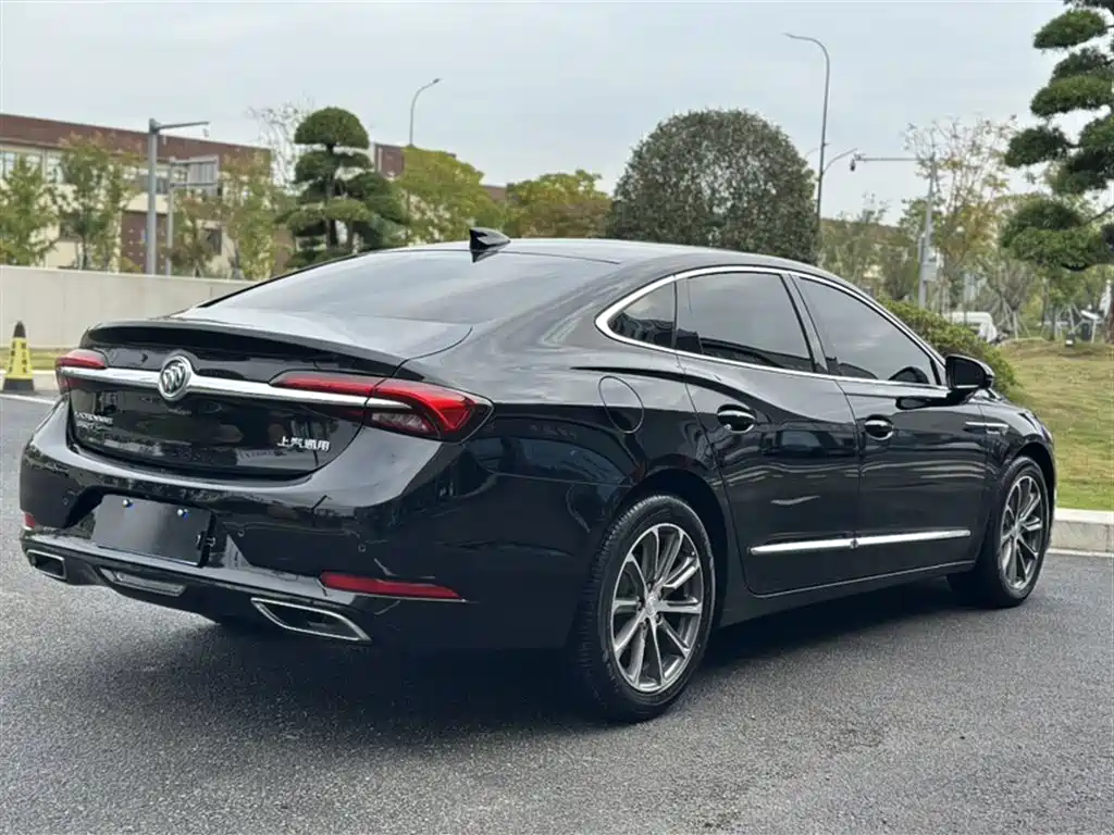 Buick LaCrosse 2022 — фото 11