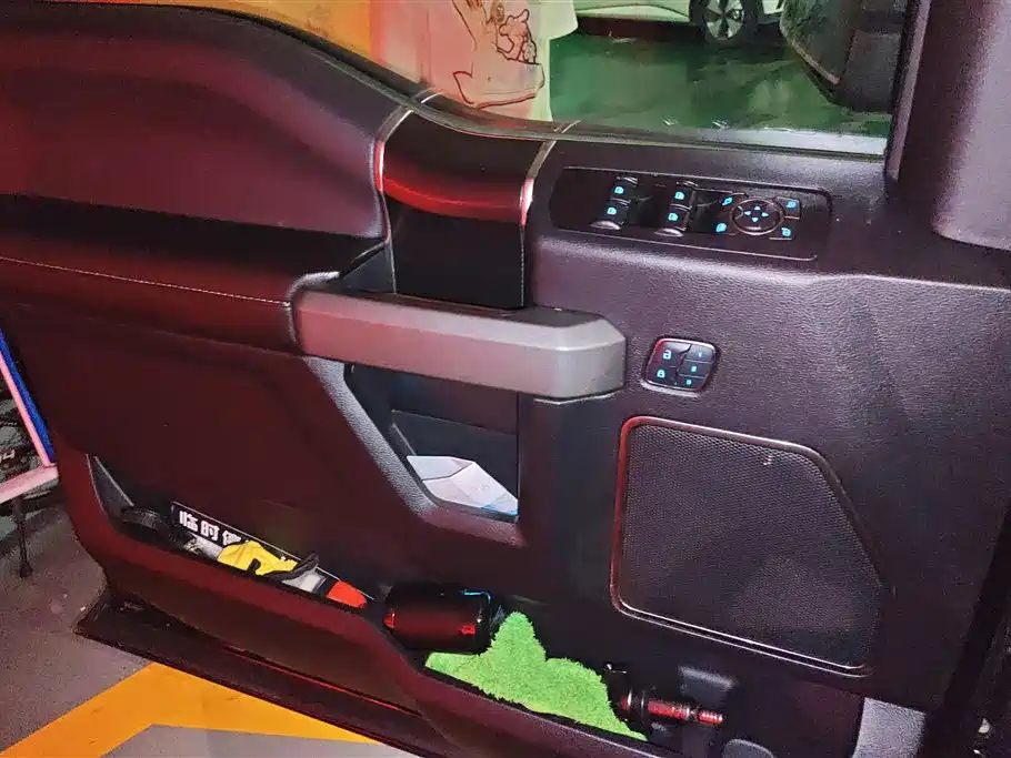 Ford F-150 Raptor 2018