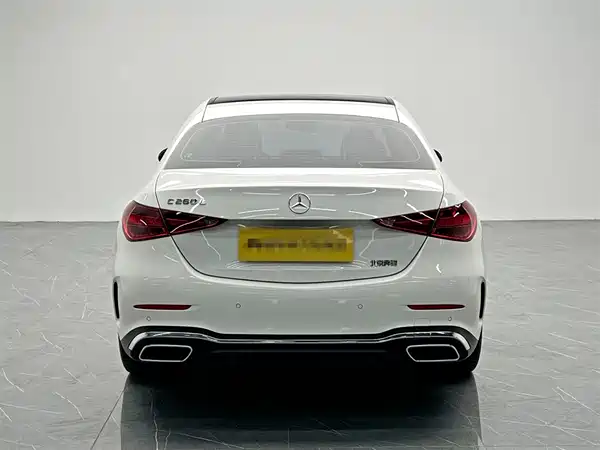 Mercedes-Benz C-Class 2024