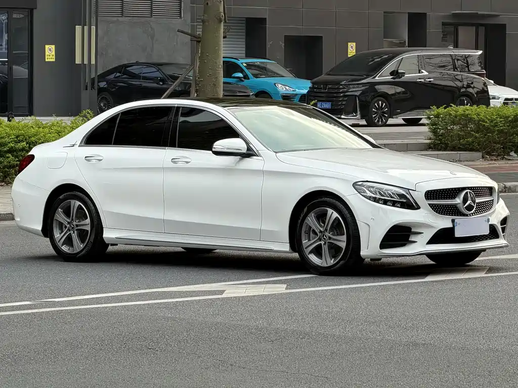 Mercedes-Benz C-Class 2020 — фото 3