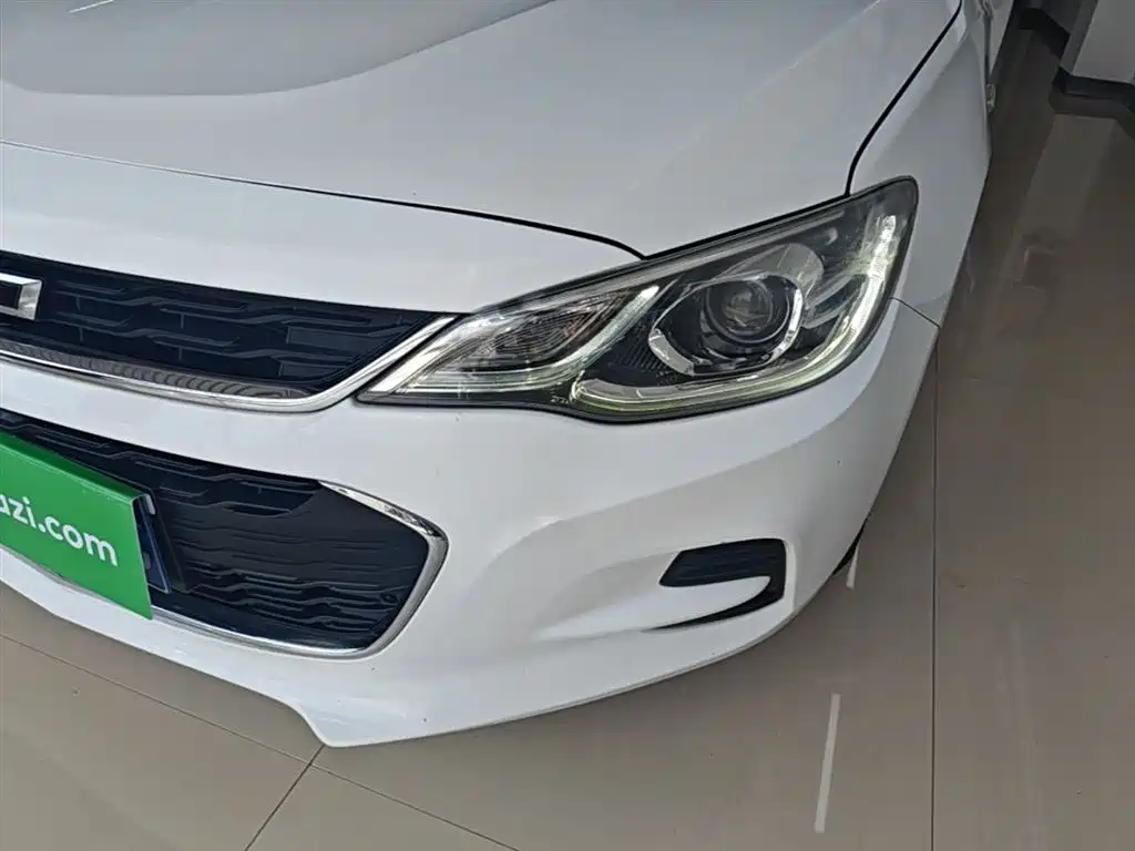 Chevrolet Cavalier 2018 — фото 24